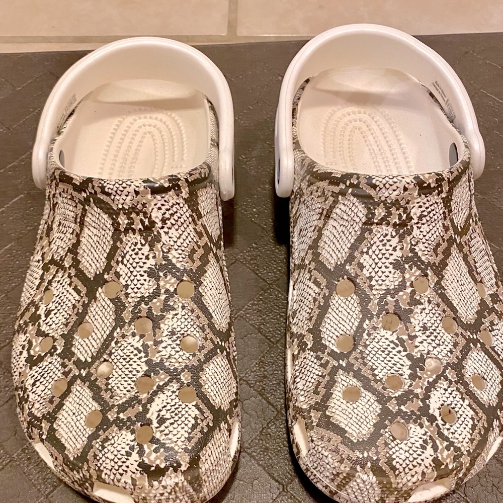Snake skin design Crocs Size W8 M6